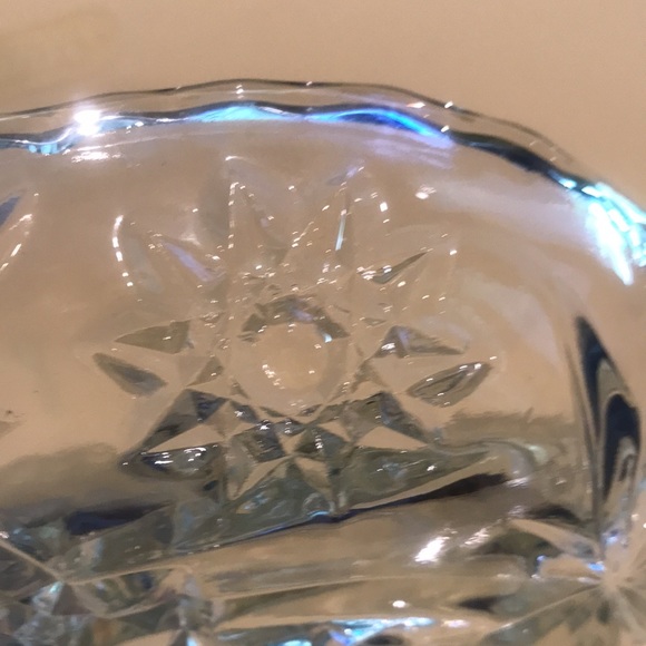 Oval Clear Crystal Glass Divided Candy Nut Relish  Serving Dish - Picture 9 of 11